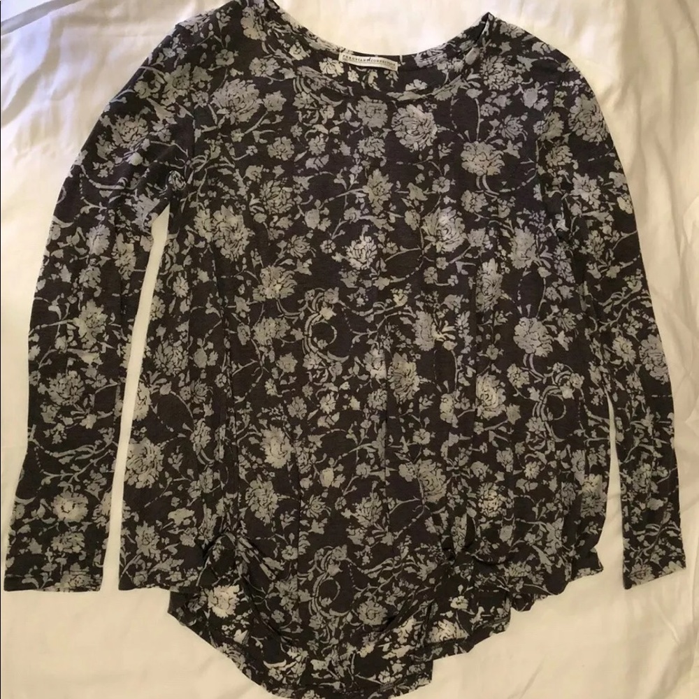 Peruvian Connection Gray Sheer Floral Shirt XS/S